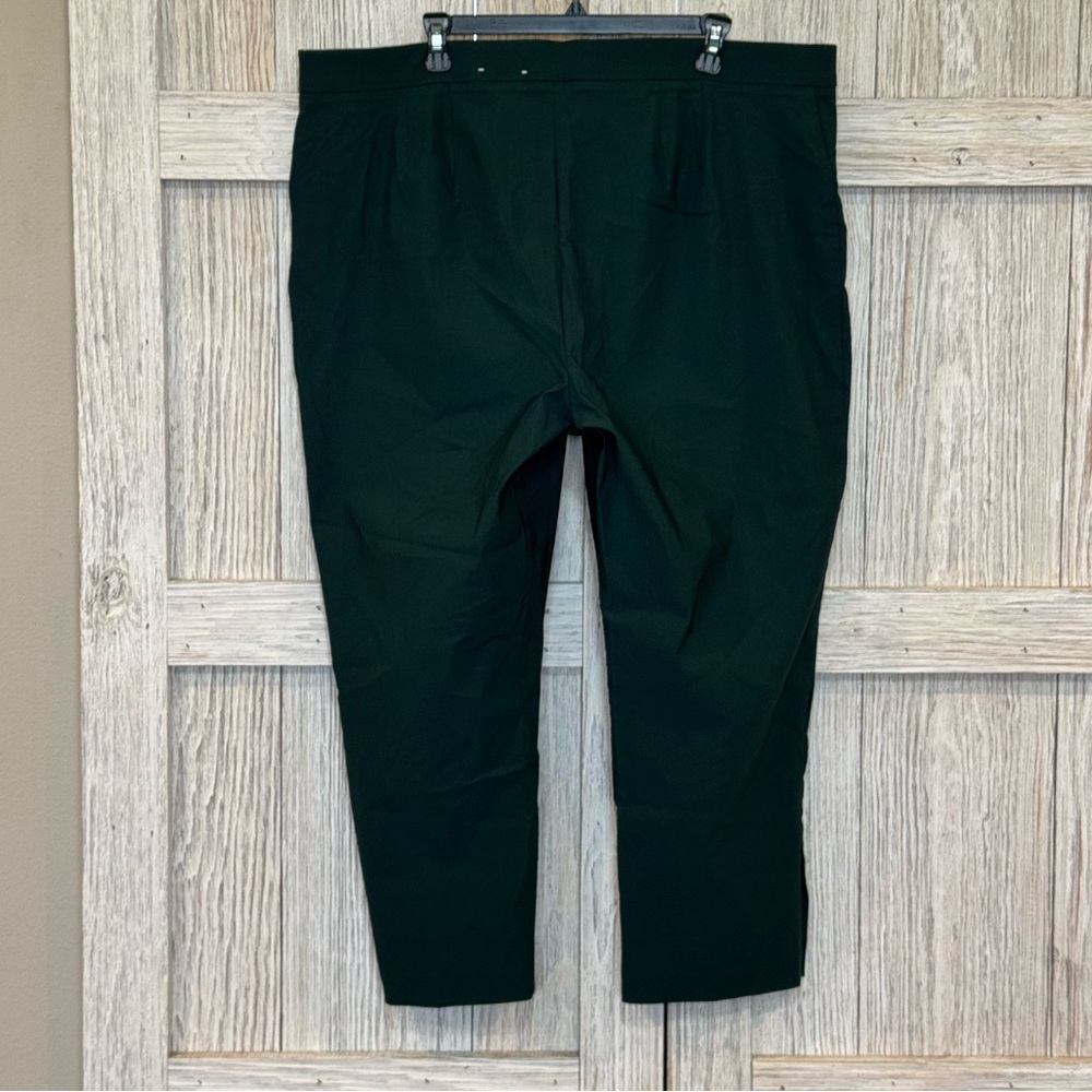 Roz & Ali Dark Green Pants with Brown Button Accents At Ankles Sz 20 - Picture 2 of 6